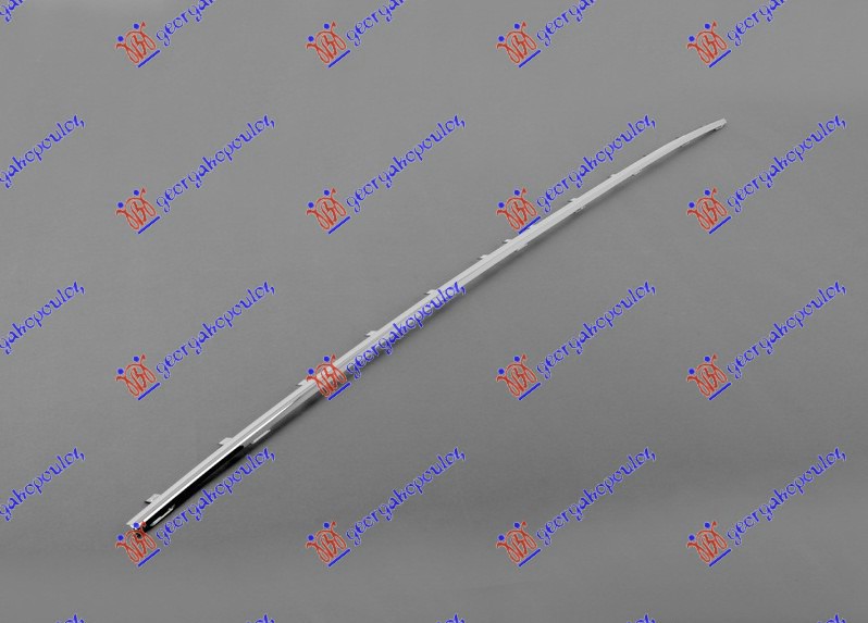 REAR BUMPER MOULDING CENTER 2000-